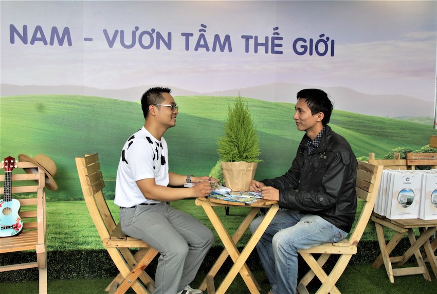 Vinamilk[-]đồng[-]hành[-]củng[-]“Ngày[-]hội[-]việc[-]làm[-]Bách[-]Khoa[-]2017”[-]